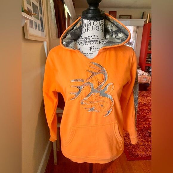 Legendary Whitetail Hoodie Unisex - Picture 1 of 6